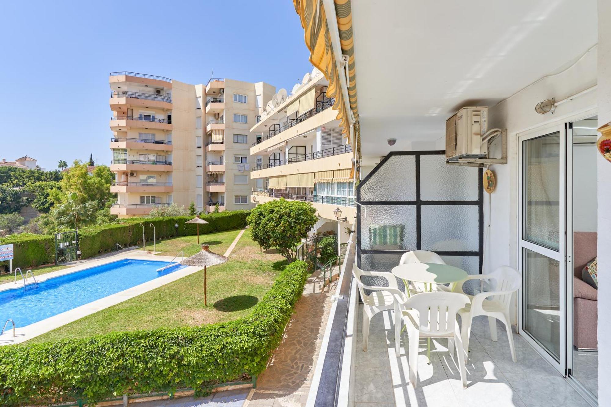Hawaii 1St Floor Burriana, Nerja Exterior foto