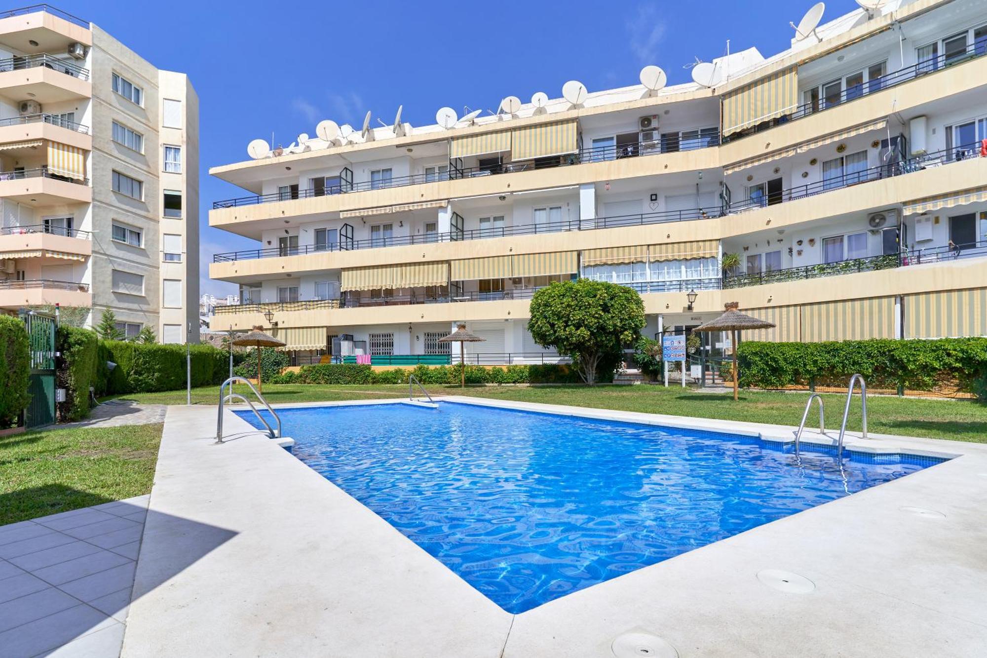 Hawaii 1St Floor Burriana, Nerja Exterior foto