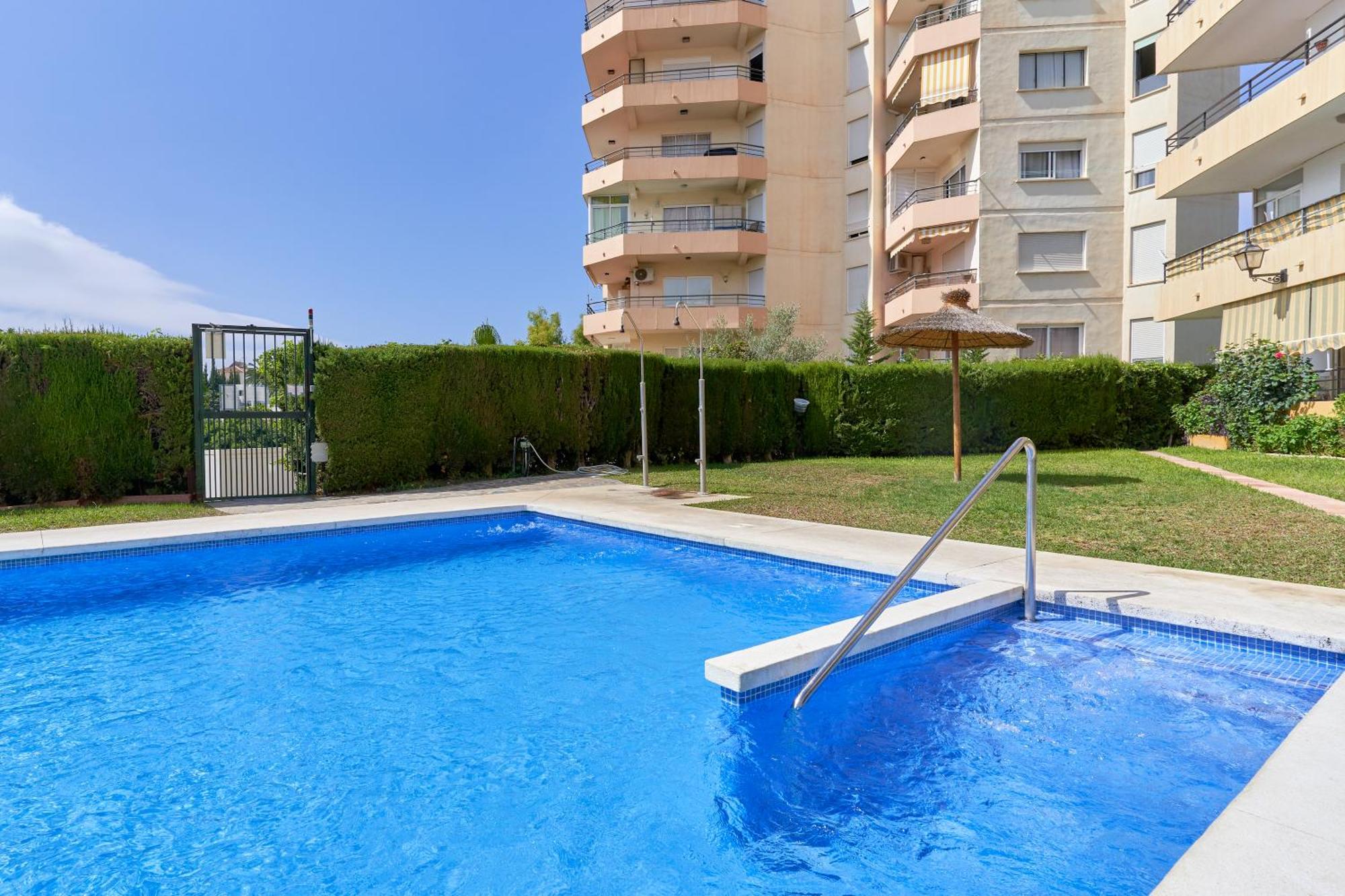Hawaii 1St Floor Burriana, Nerja Exterior foto