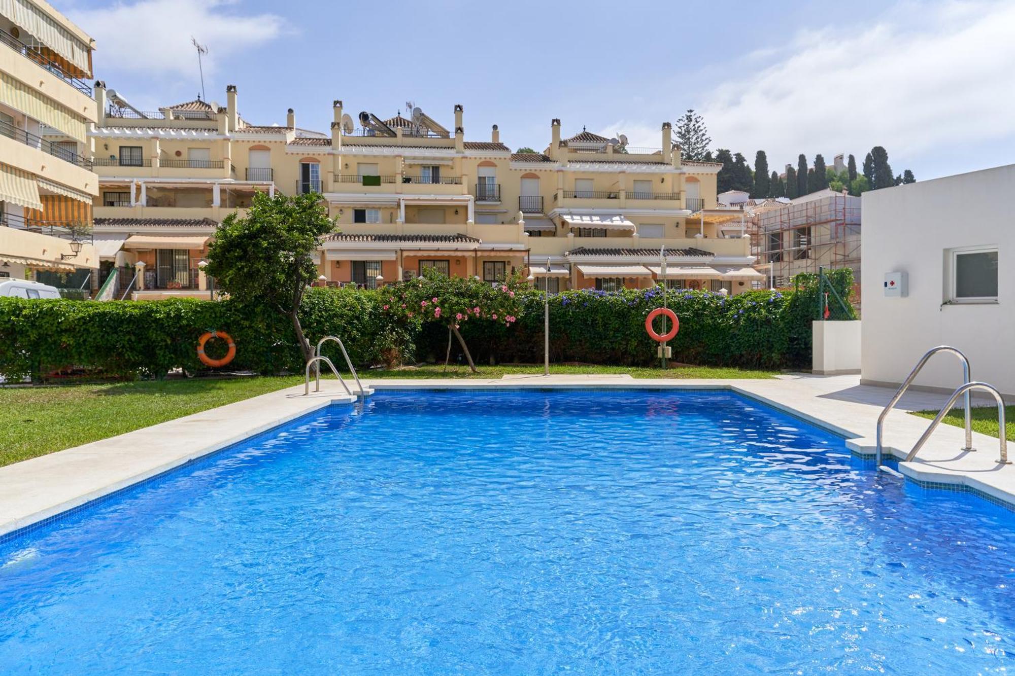 Hawaii 1St Floor Burriana, Nerja Exterior foto