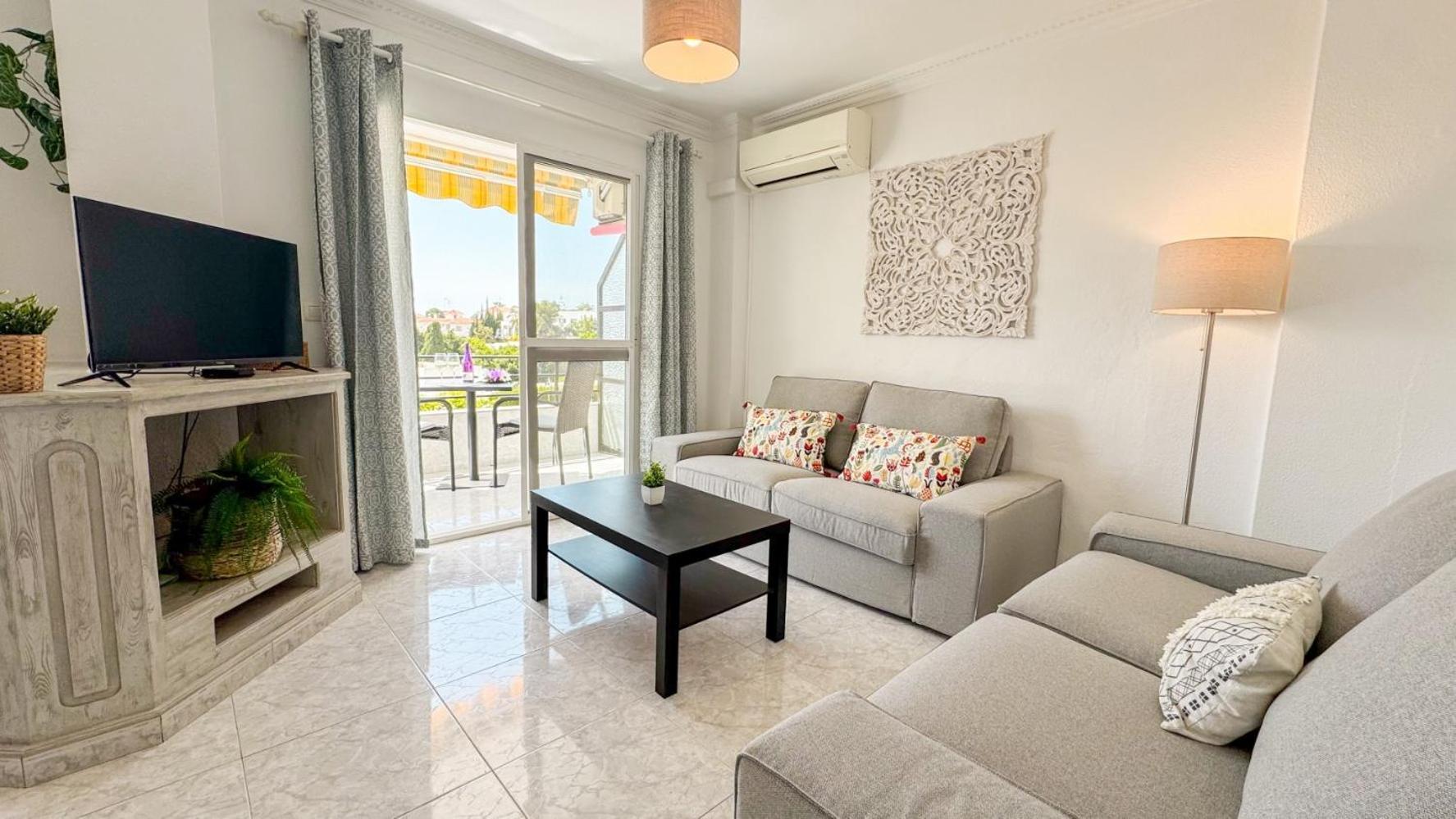 Hawaii 1St Floor Burriana, Nerja Exterior foto