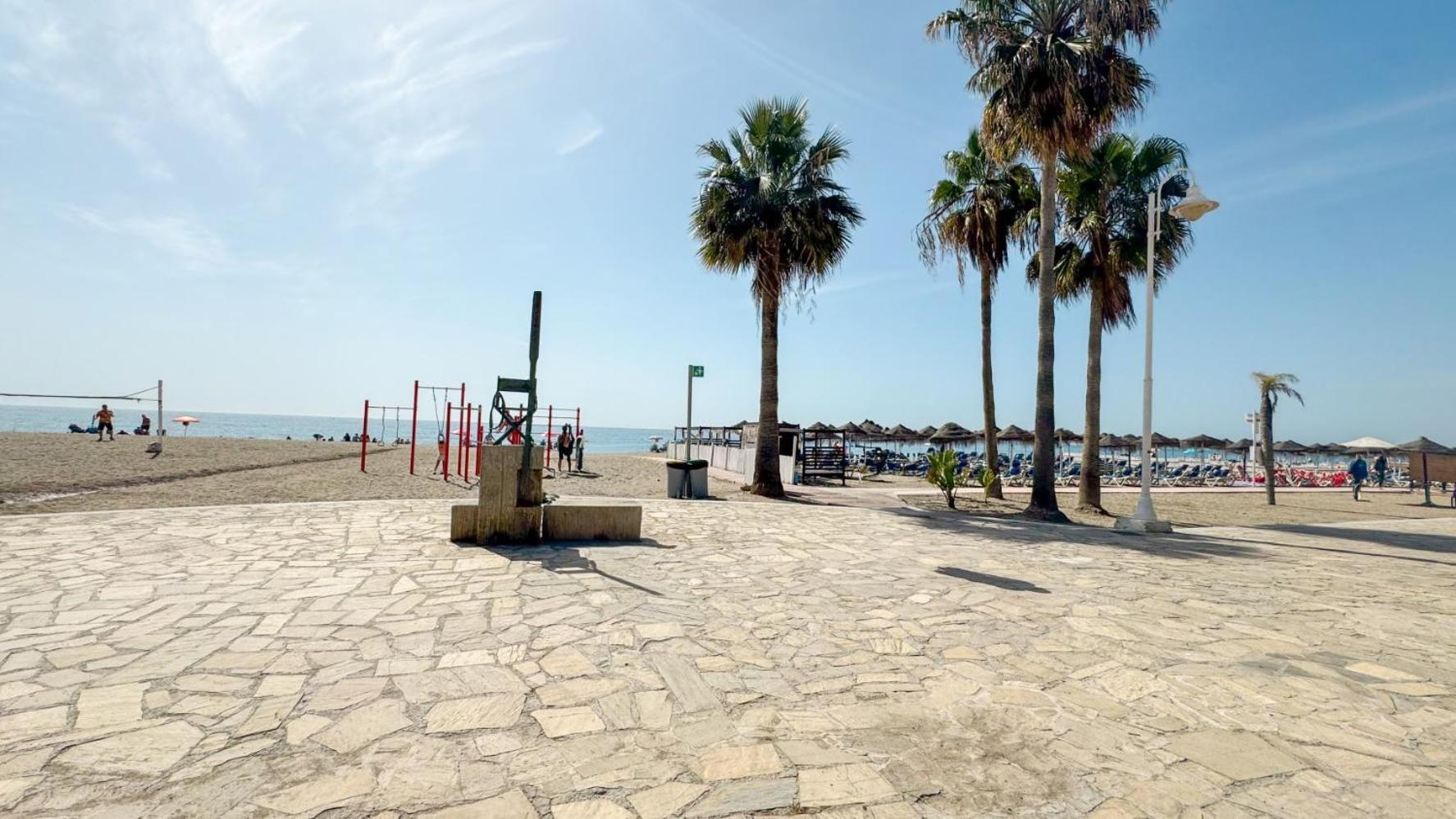 Hawaii 1St Floor Burriana, Nerja Exterior foto