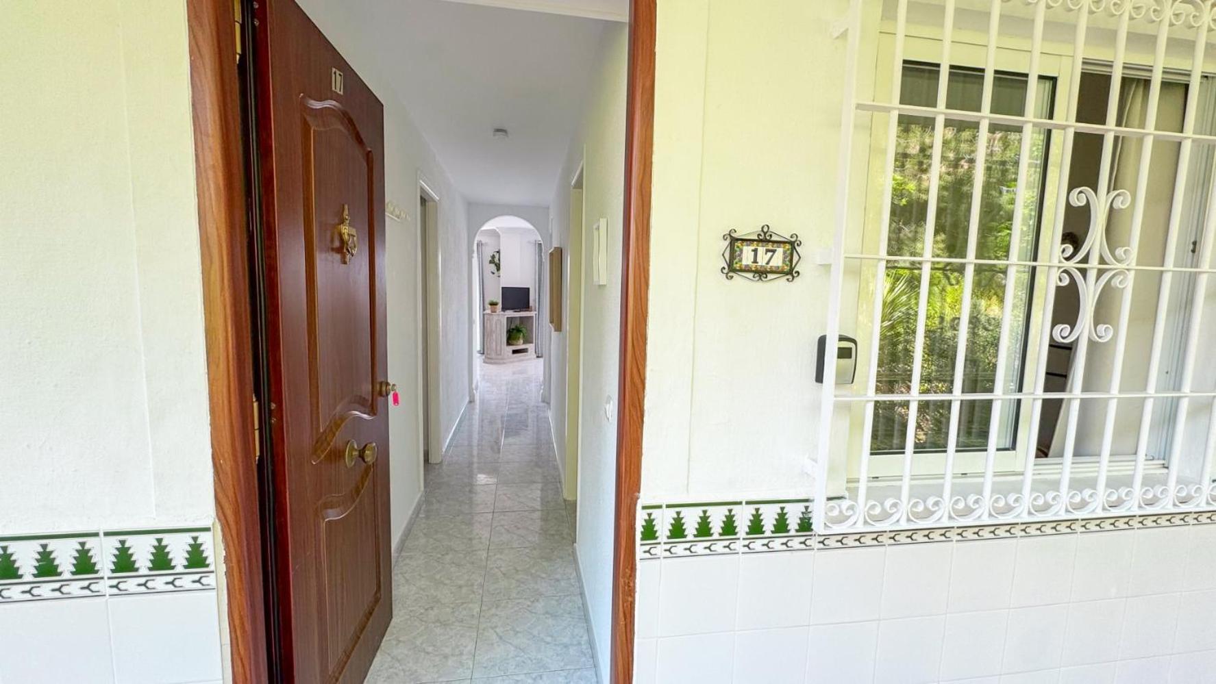 Hawaii 1St Floor Burriana, Nerja Exterior foto